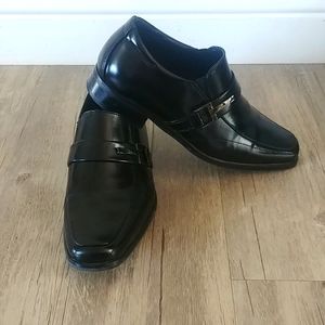Stacy Adams black dress shoes